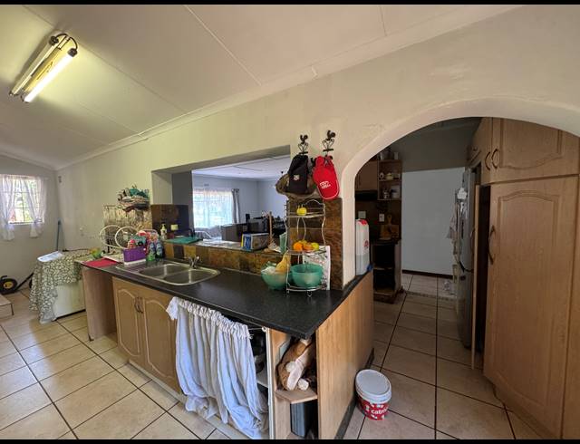 4 BEDROOM HOUSE FOR SALE IN BARBERTON